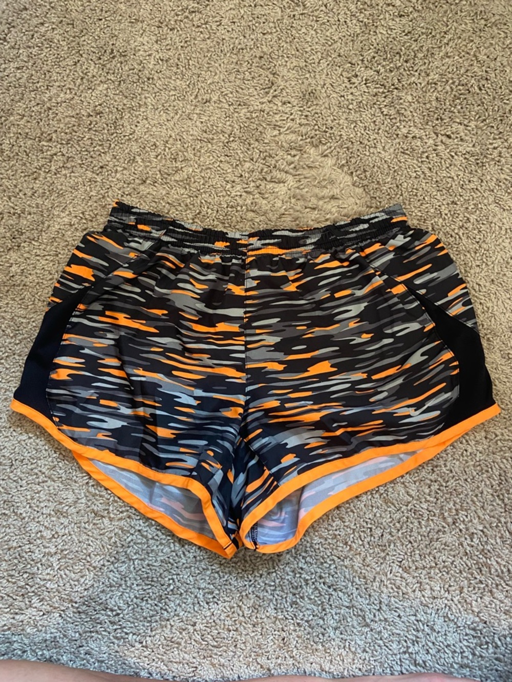 Nike Women's Small Orange & Black Camo Athletic Shorts